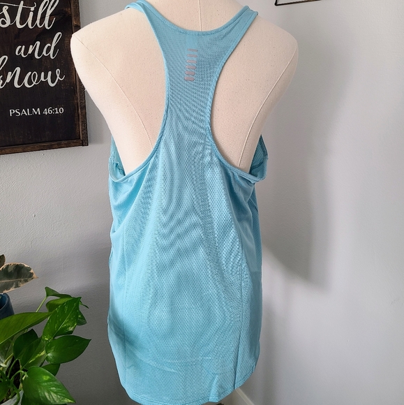 NWT Under Armour Women's Athletic Tank Top - Size Large - Picture 4 of 10